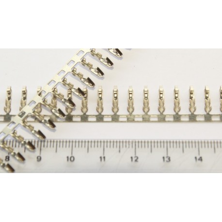 Terminal for polarized female connector